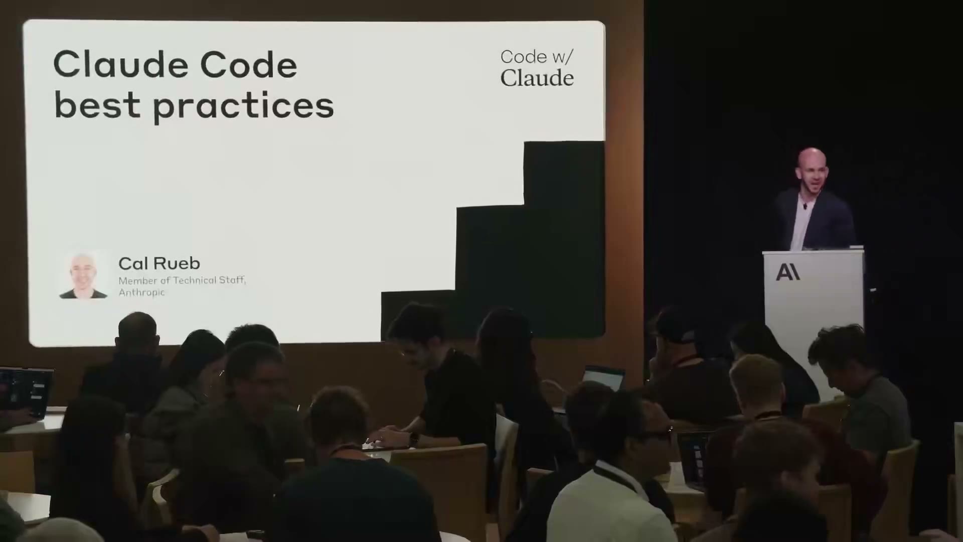 Cal Rueb 在 Code w/ Claude 大会现场